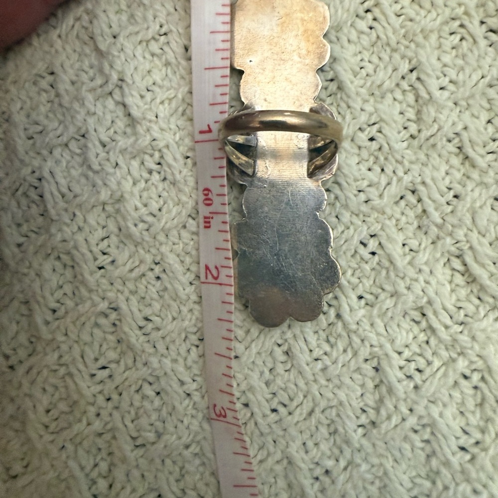 Sterling Silver and Mother of Pearl Western Ring - Picture 4 of 4